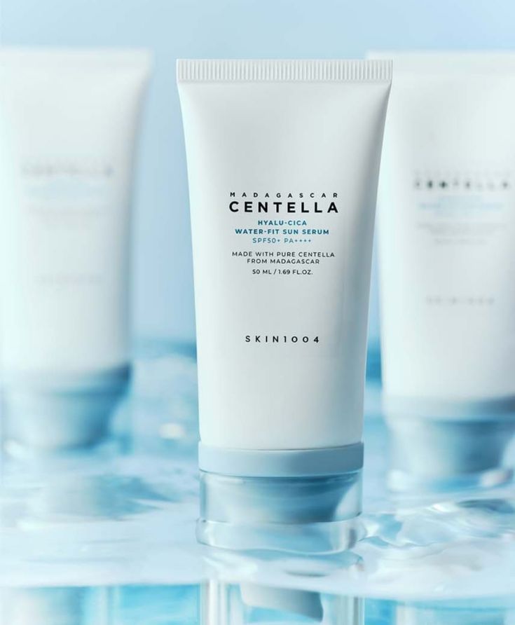 SKIN1004 - Protector Solar Madagascar Centella Hyalu-Cica Water-Fit Sun Serum